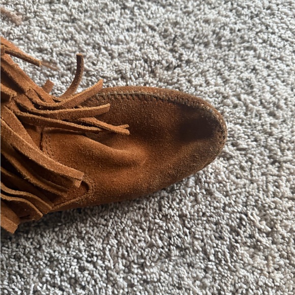 Women’s Brown Fringe Minnetonka Mid-Calf Boots - Picture 5 of 8
